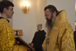В Неделю Торжества Православия Митрополит Смоленский и Дорогобужский Исидор совершил Божественную литургию в Благовещенском соборе г. Гагарин
