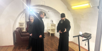 Митрополит Исидор посетил тренажёрный зал при Свято-Троицком кафедральном соборе города Вязьмы - Вяземская епархия