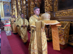 Божественная литургия в Успенском кафедральном соборе в Неделю 14-ю по Пятидесятнице