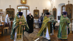 В день памяти преподобных Антония и Феодосия Печерских митрополит Исидор совершил Литургию в Печерском храме